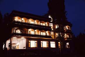 Hotel Walnut Ladakh