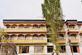 Hotel Walnut Ladakh