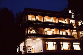 Hotel Walnut Ladakh