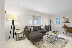 Modern Comfort 2-Bedroom, 2-Bathroom House