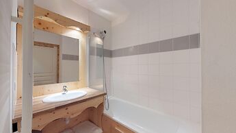 Apartment With Sauna and Indoor Pool