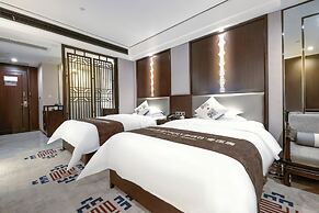 Tianmen Summit Hotel