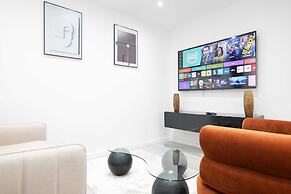 The Wembley Crown Luxe 1 Bed Flat