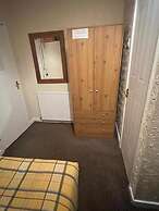 The stage door hotel