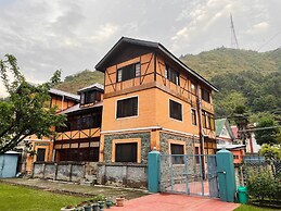 Lakshmi Guest House