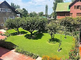 Lakshmi Guest House
