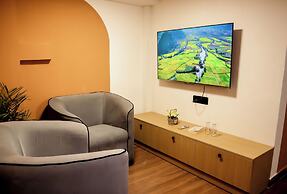 C Suites Gilbert
