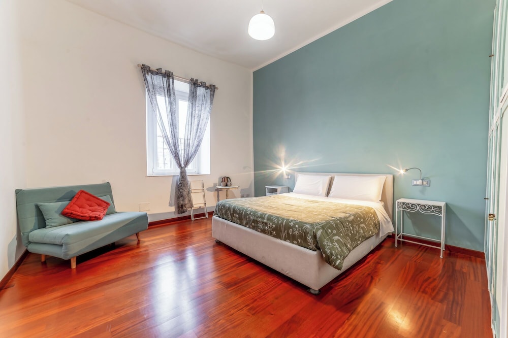 Campani Rooms - Termini Train Station