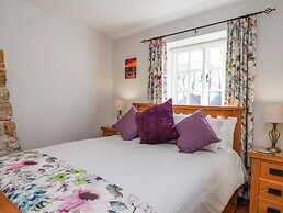 Holly Cottage