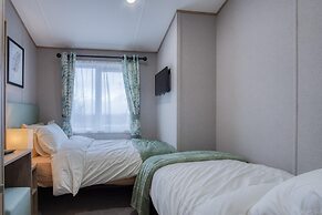 Carn Springs Lodge - 3 Bed - Devonshire Dr - Tenby