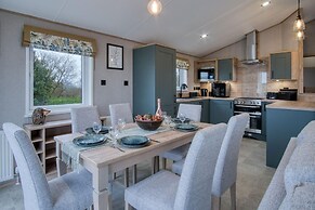 Carn Springs Lodge - 3 Bed - Devonshire Dr - Tenby