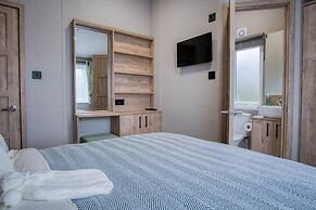 Carn Springs Lodge - 3 Bed - Devonshire Dr - Tenby