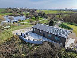 Carn Springs Lodge - 3 Bed - Devonshire Dr - Tenby