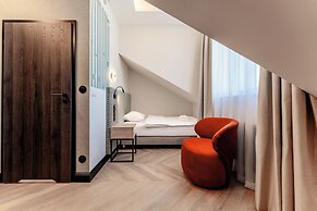 Art Queen Aparthotel