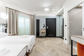 Art Queen Aparthotel