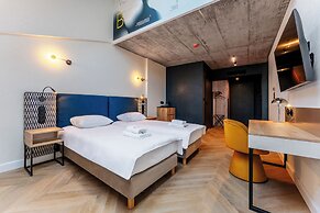 Art Queen Aparthotel