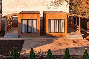Apricot Lodge