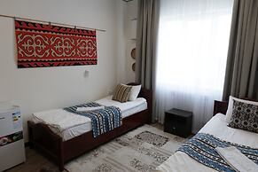 Apricot Lodge