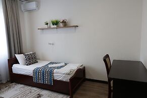 Apricot Lodge