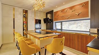 Imperia Luxury Vila