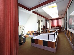 Hotel O by OYO Grand Empire Expressway