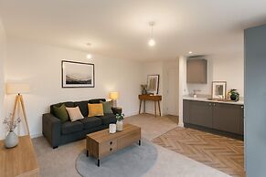 Modern Flat near Anfield & Free Parking