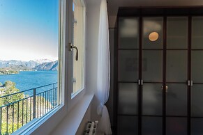 Alba on Lake Como