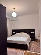 Aisha Apartment