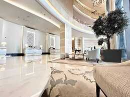 Vogue | JW Marriott Marina | Direct Access to Marina Mall