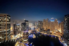 Vogue | JW Marriott Marina | Direct Access to Marina Mall