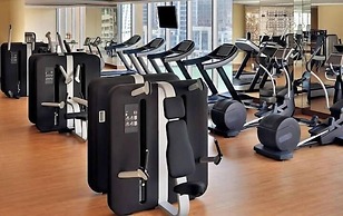 Vogue | JW Marriott Marina | Direct Access to Marina Mall