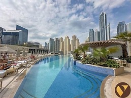 Vogue | JW Marriott Marina | Direct Access to Marina Mall