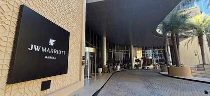 Vogue | JW Marriott Marina | Direct Access to Marina Mall