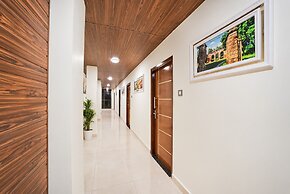 Hotel SVR Grand