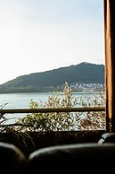 Luxury Waterfront Loft With Panoramic Views