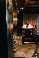 Luxury Waterfront Loft With Panoramic Views