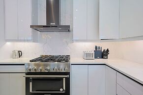 Modern Masterpiece Luxury 6 Bedroom Home