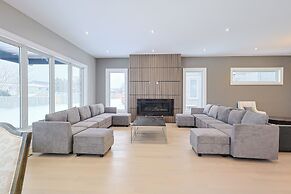 Modern Masterpiece Luxury 6 Bedroom Home