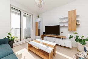 Central Vibes by Belmont Realty