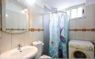Palace Coast Apartment