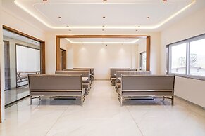 Fabhotel Prime Shree Palace