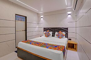 Fabhotel Dukes Plaza