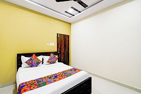 Fabhotel Golden City Inn