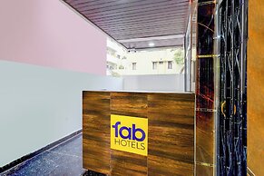 Fabhotel Golden City Inn