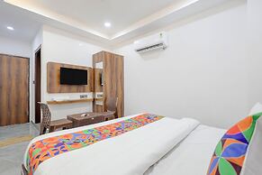 Fabhotel Apple Tree