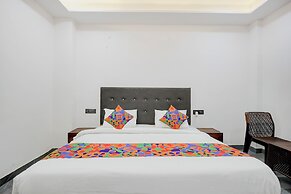 Fabhotel Apple Tree