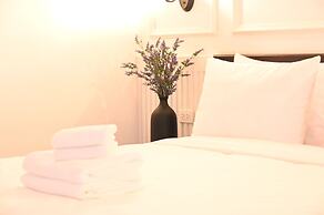 RS1 Hotel