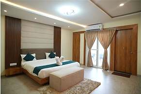 Blue Lagoon Inn Resort