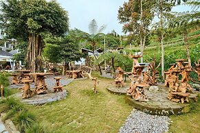 Luxcamp Selo - Merapi View by Horison