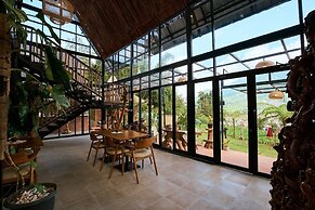 Luxcamp Selo - Merapi View by Horison